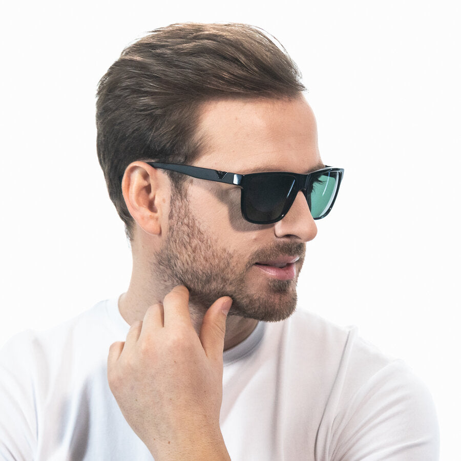 Солнцезащитные очки для мужчин Emporio Armani EA4035 501771