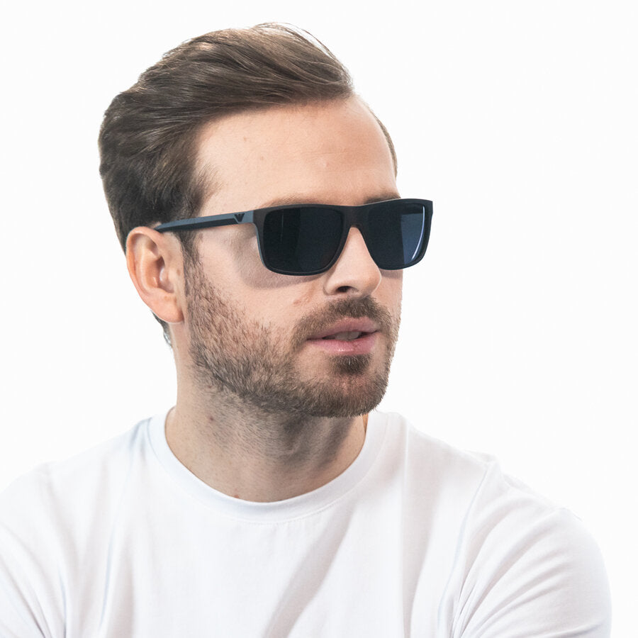 Солнцезащитные очки для мужчин Emporio Armani EA4033 5229T3